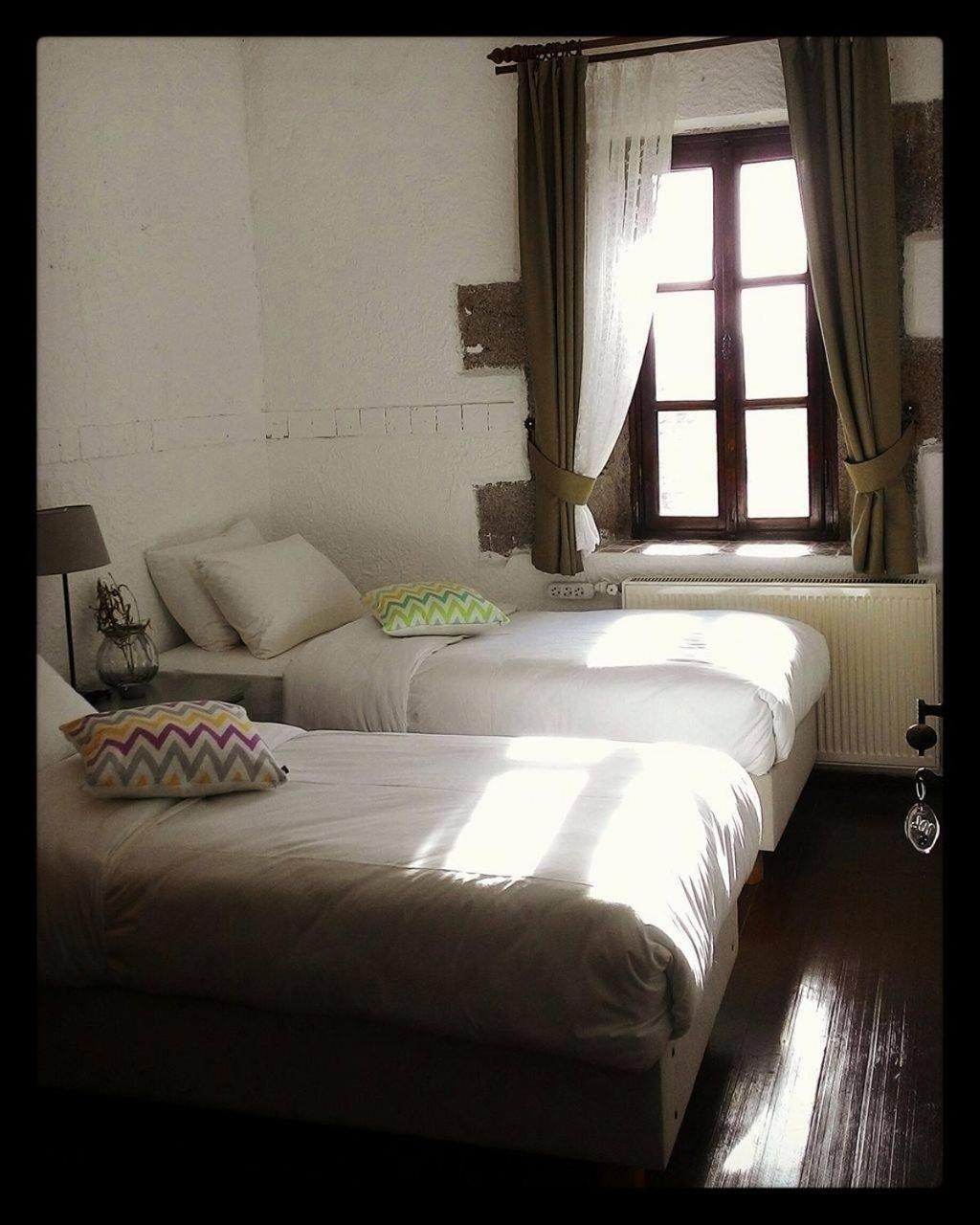 Assos Bohemian Hotel Экстерьер фото